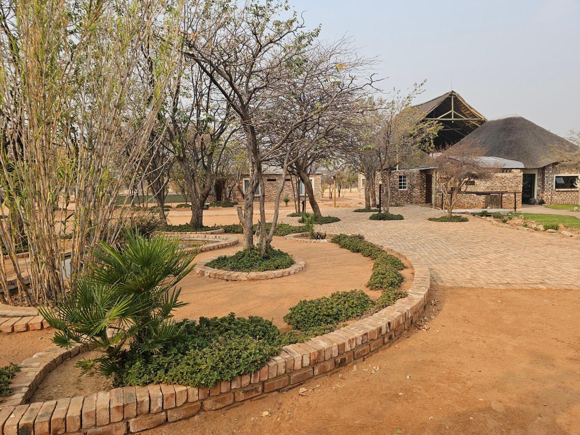 Kaoko Bush Lodge Kamanjab Экстерьер фото