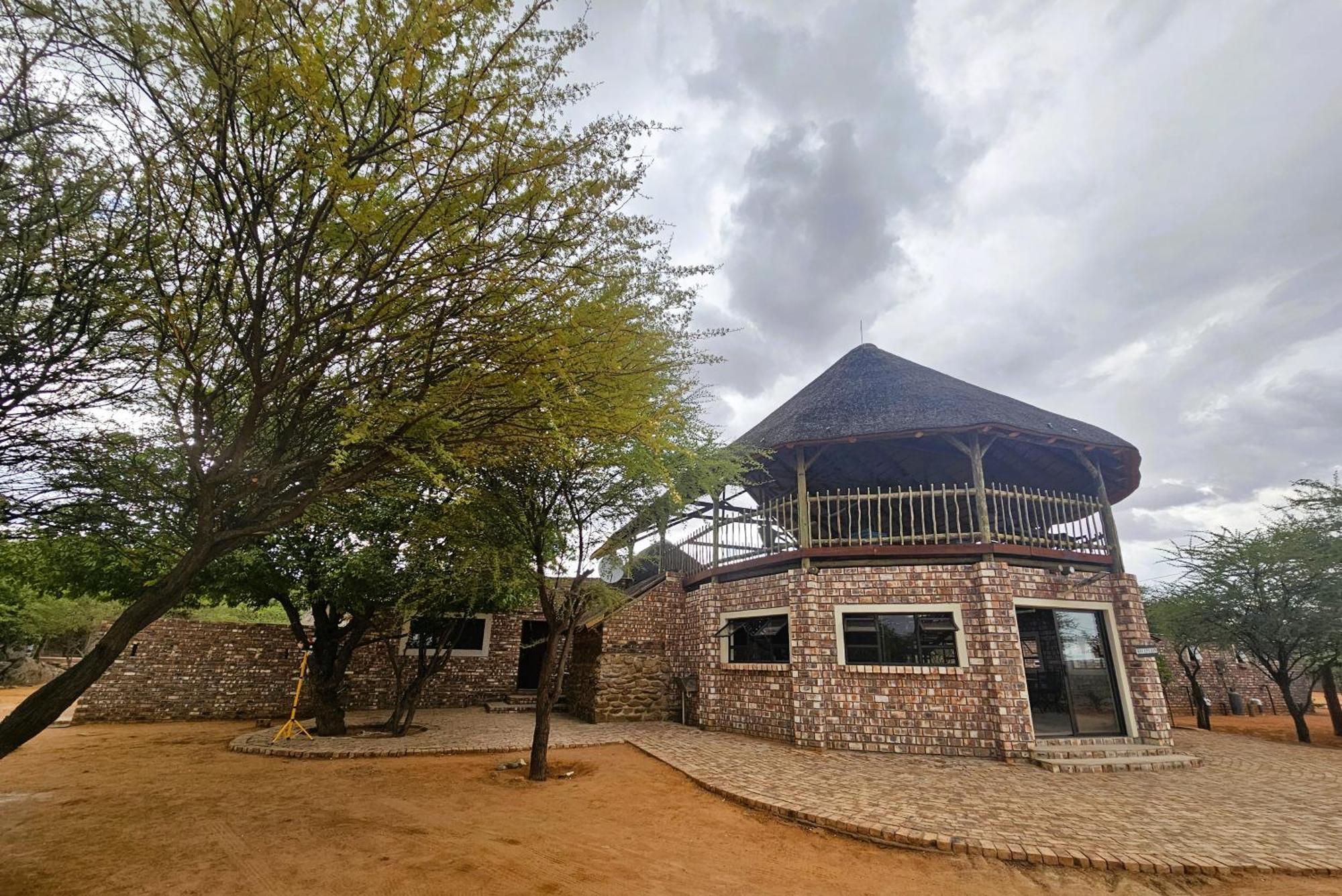 Kaoko Bush Lodge Kamanjab Экстерьер фото
