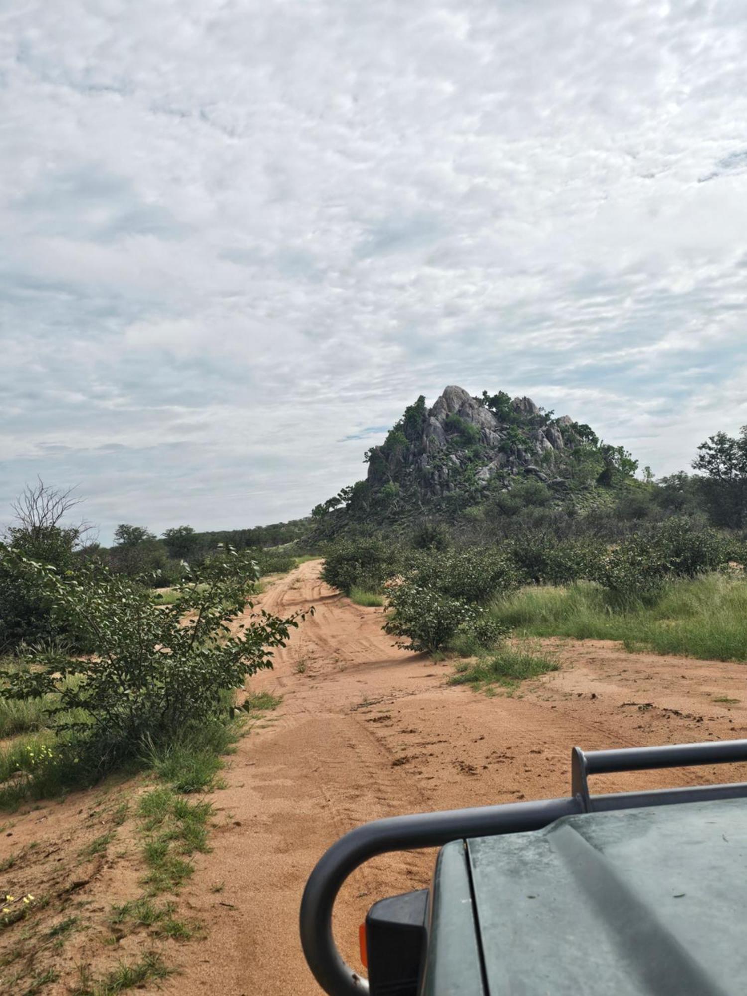 Kaoko Bush Lodge Kamanjab Экстерьер фото