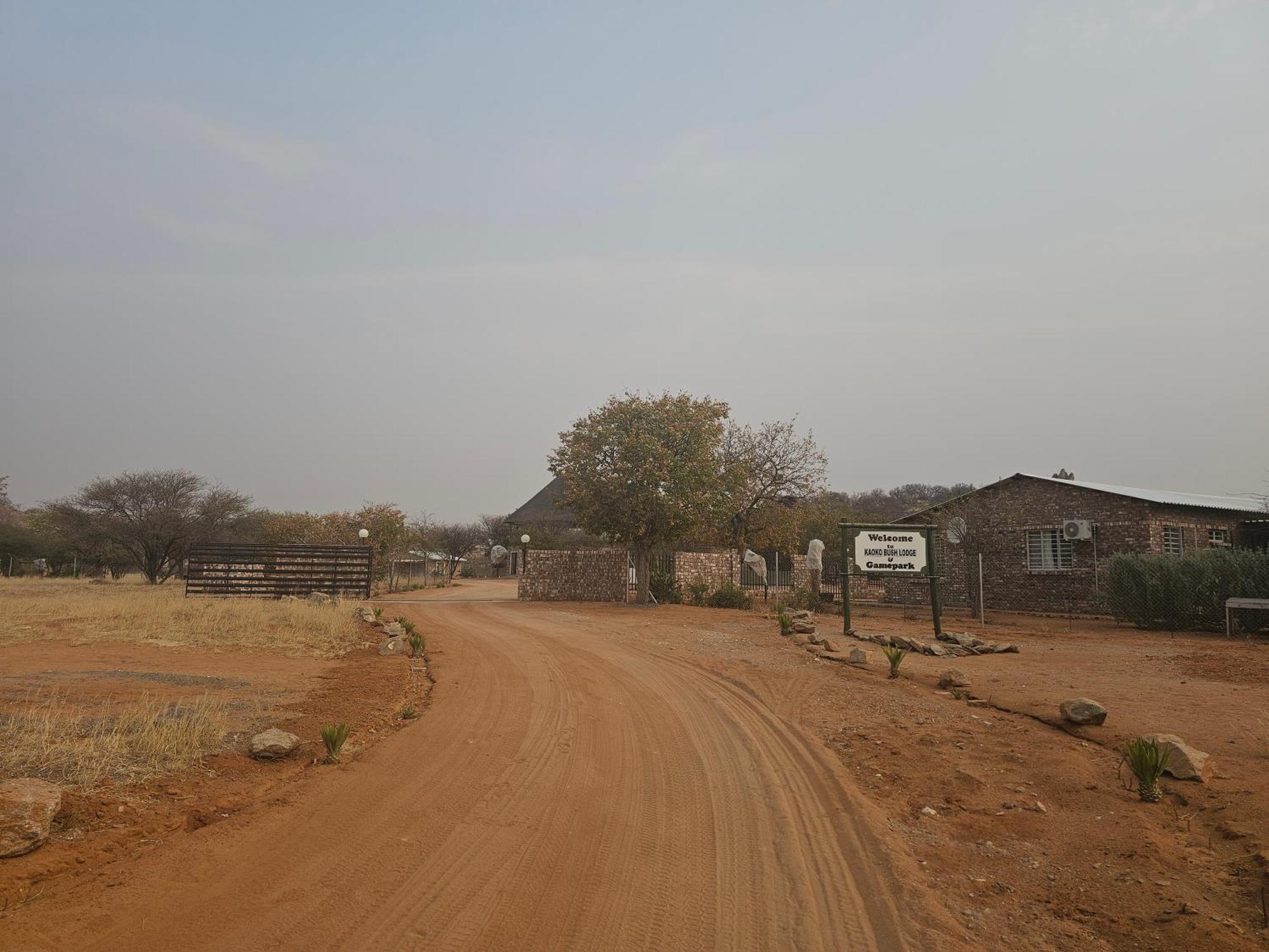 Kaoko Bush Lodge Kamanjab Экстерьер фото