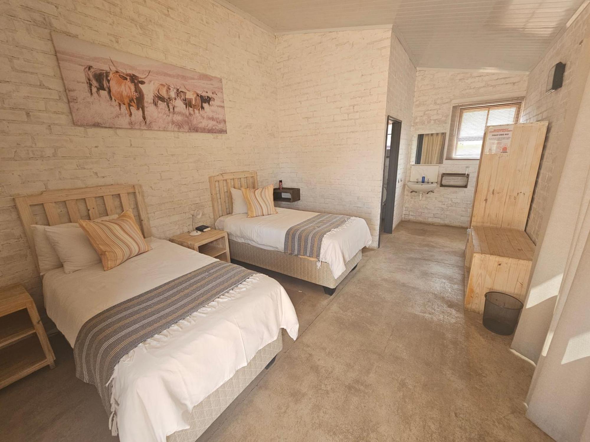 Kaoko Bush Lodge Kamanjab Экстерьер фото
