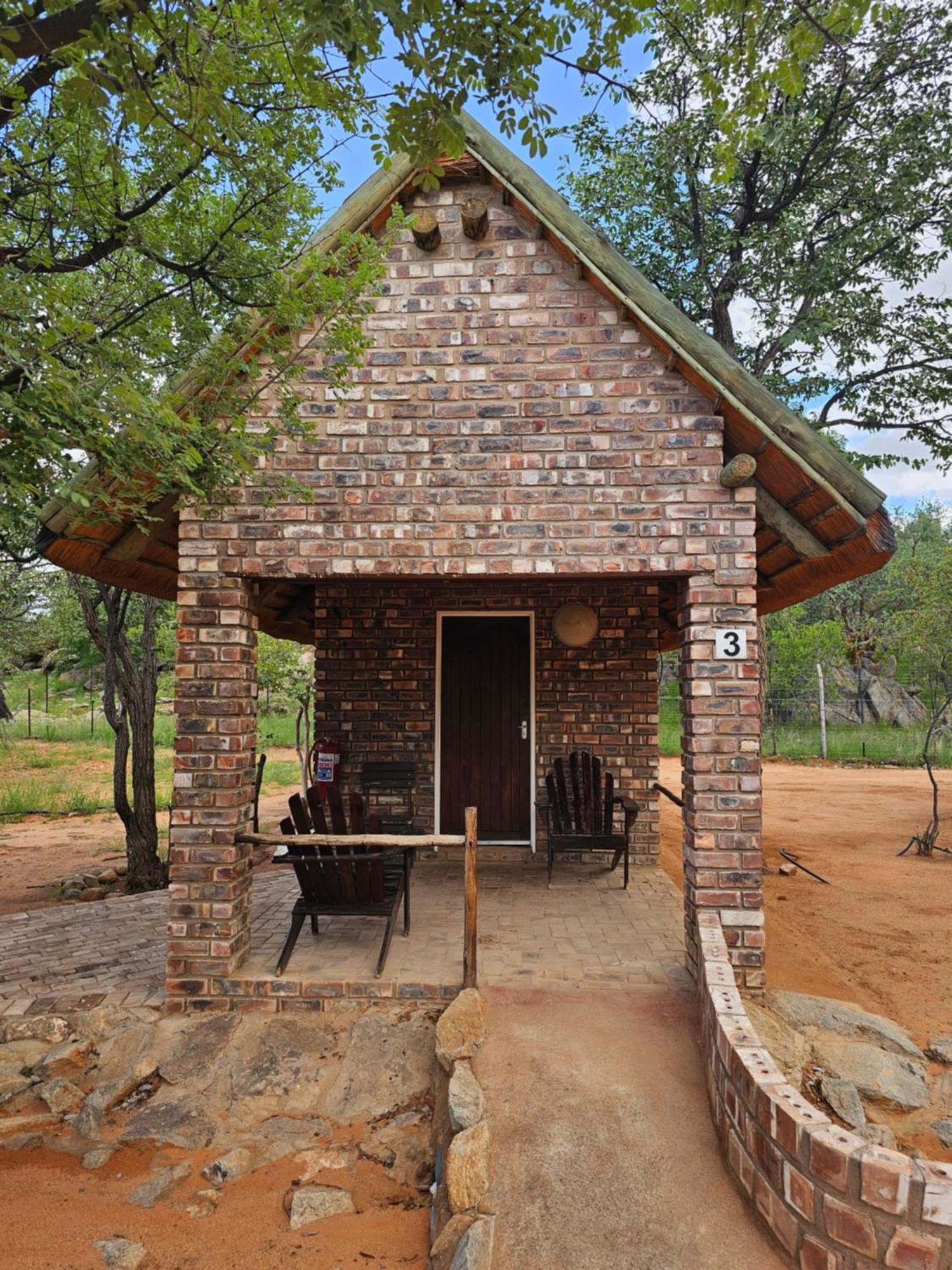 Kaoko Bush Lodge Kamanjab Экстерьер фото