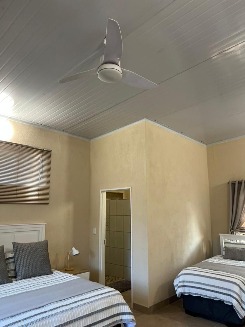 Kaoko Bush Lodge Kamanjab Экстерьер фото