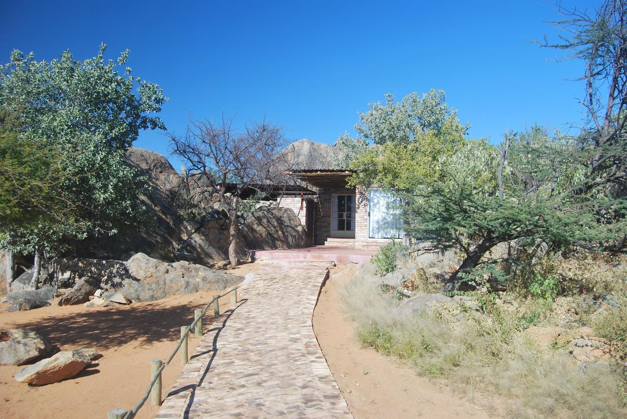 Kaoko Bush Lodge Kamanjab Экстерьер фото