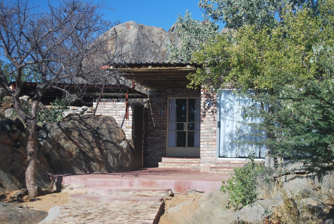 Kaoko Bush Lodge Kamanjab Экстерьер фото